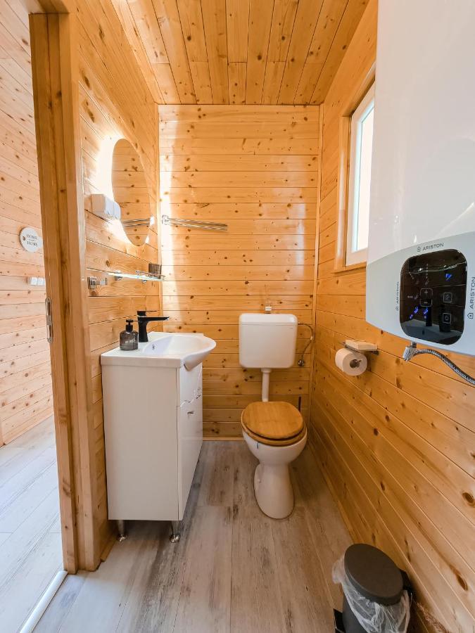 Cosa Nostra Apartman Sárvár Exterior foto
